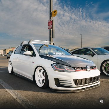 2015 Volkswagen GTI photo