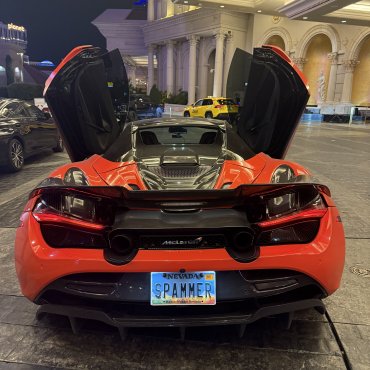 2019 McLaren 720s photo